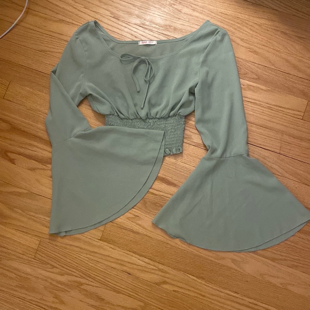 ⋆｡°✩ romwe sage green bell sleeved top with scrunched midsection ⋆｡°✩